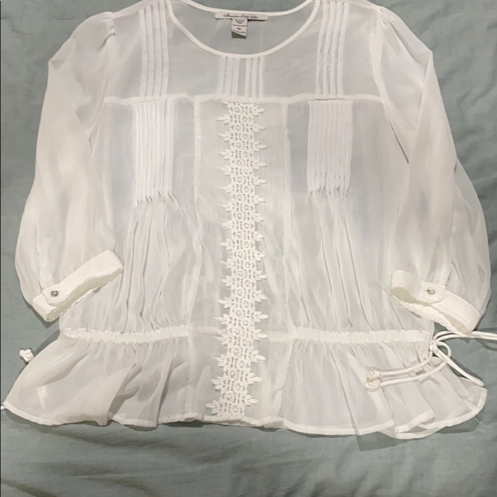 🛍💵 4/$26 American Rag White Peasant Top